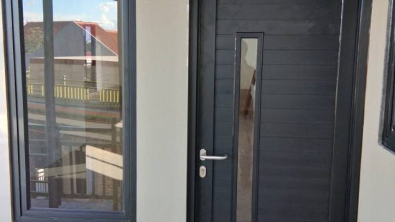 Pintu Aluminium Tangerang Selatan